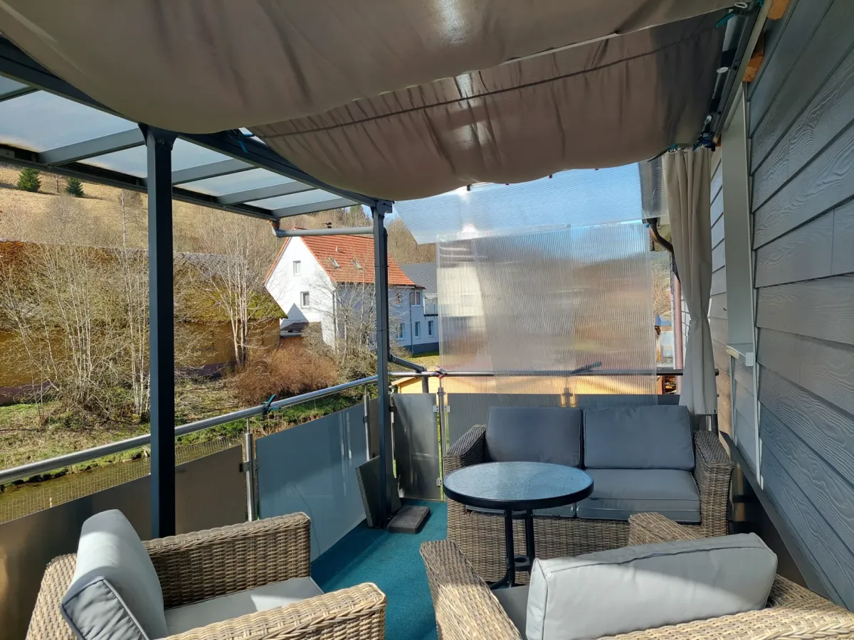 Großzügige 5-Zimmer-Wohnung mit Südbalkon, Garage und modernem Wohnkomfort
