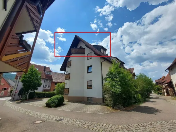 Schicke 2-Zimmer DG-Wohnung mit TG-Stellplatz
