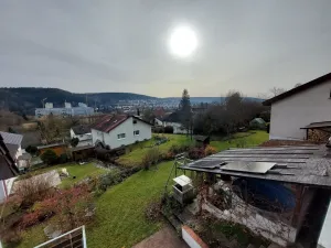 Wohnen mit Weitblick: Dreifamilienhaus im Koppenland
