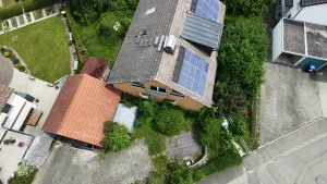 Hier hat Familienglück ein Zuhause! Großes Einfamilienhaus mit Einliegerwohnung