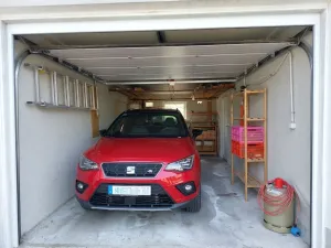 Hier hat Familienglück ein Zuhause! Großes Einfamilienhaus mit Einliegerwohnung
