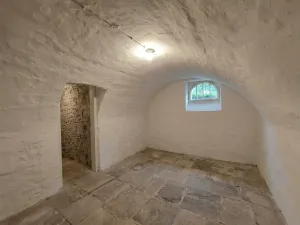 Historische Villa mit Denkmalschutz – Zeitlose Eleganz trifft einzigartigen Wohncharakter