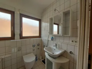Schicke 2-Zimmer DG-Wohnung mit TG-Stellplatz