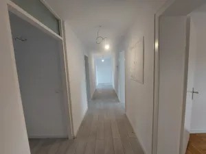 Kapitalanlage mit Zukunft –Zweifamilienhaus mit Photovoltaikanlage und großem Grundstück
