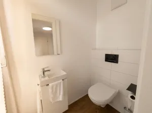 Wow-Faktor inklusive! – Hochwertige 4-Zimmer-Wohnung mit Balkon & Stellplatz