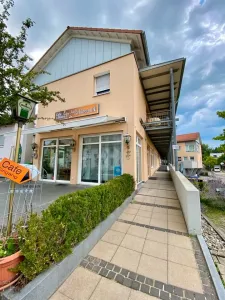 Schlossparkblick inklusive! Barrierefrei wohnen und den Alltag genießen, sofort verfügbar!